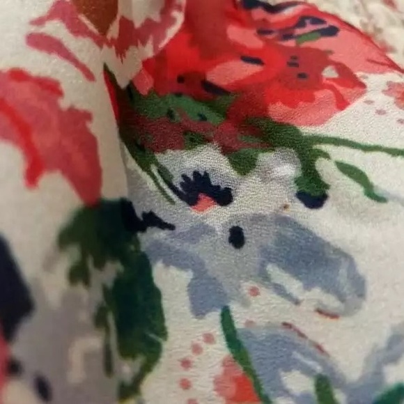 Floral Blouse - Picture 7 of 16